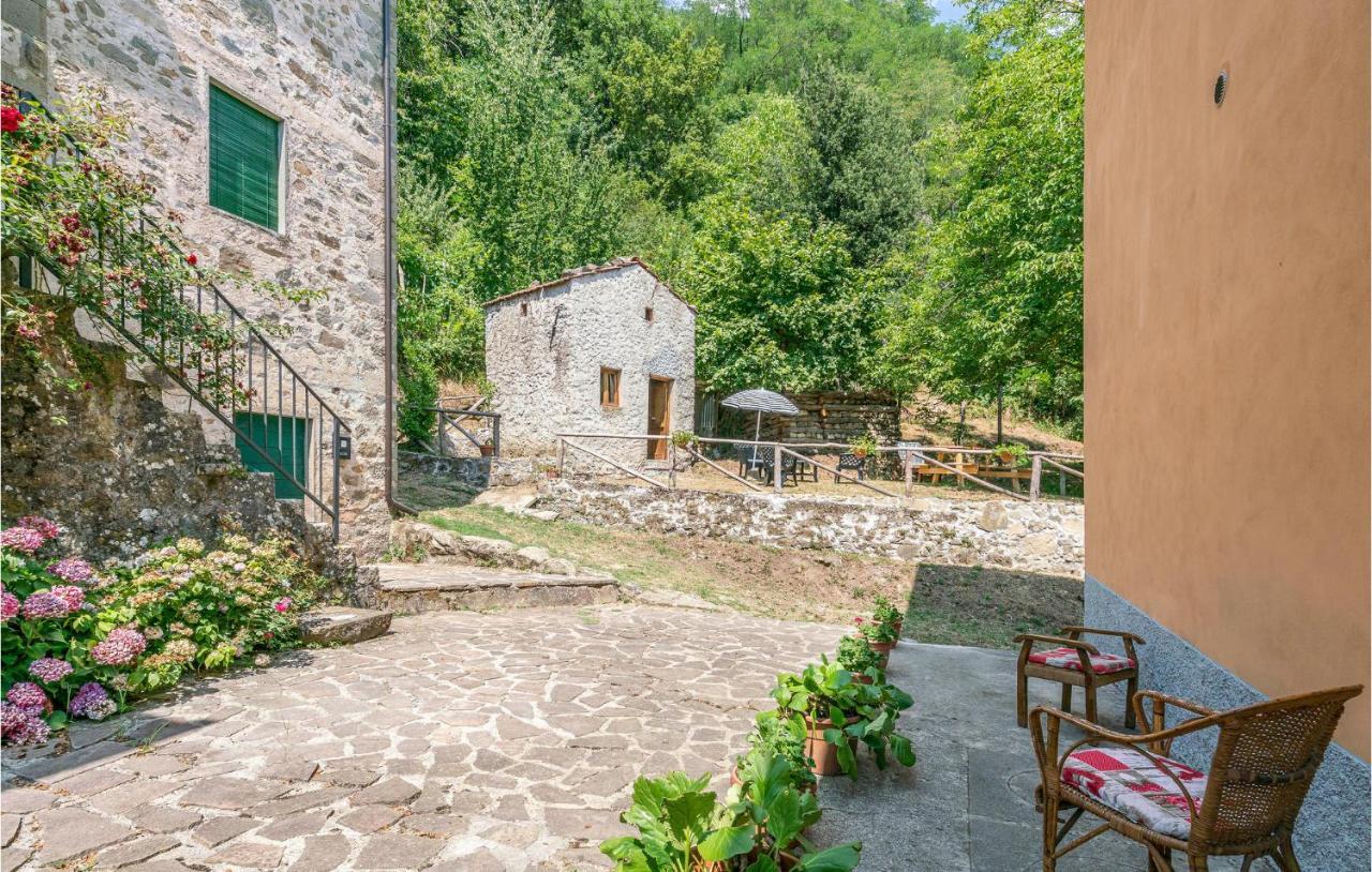 Stunning Home In Longoio With Kitchen Monti di Villa Exteriör bild